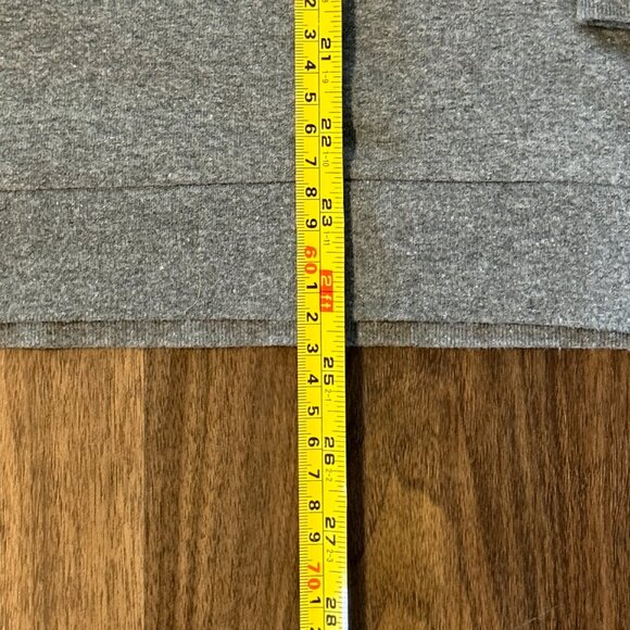 Patagonia Long Sleeve Shirt Womens Medium Gray Colorful Logo Back Tee - Picture 2 of 5